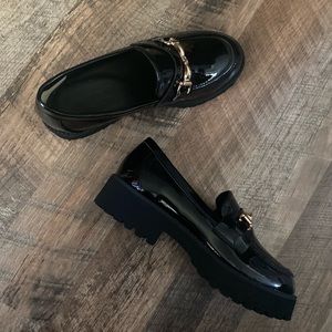 Princess Polly Gold Buckle Loafers Size 5